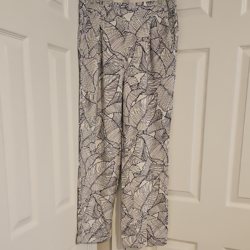 3 For $15 Jules & Leopold Cropped Pants